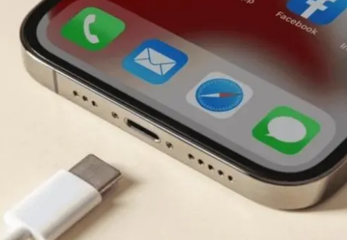 澄海苹果15维修分享iPhone15改USB-C接口后能和安卓用户互借充电器吗 